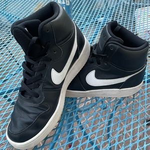 Nike Ebernon Black Mid Sneakers Big kid Sz. 8